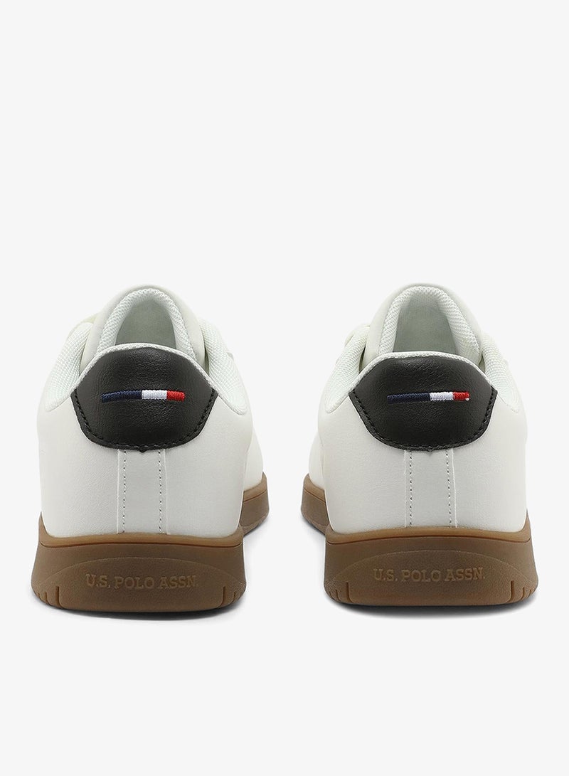 يو اس بولو اسن أحذية رياضية نسائية بيضاء بأسلوب جريء ومتين بنعل قوي للاستخدام الخارجي - Image 3